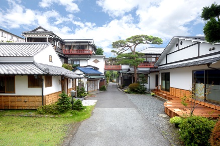 太陽山荘